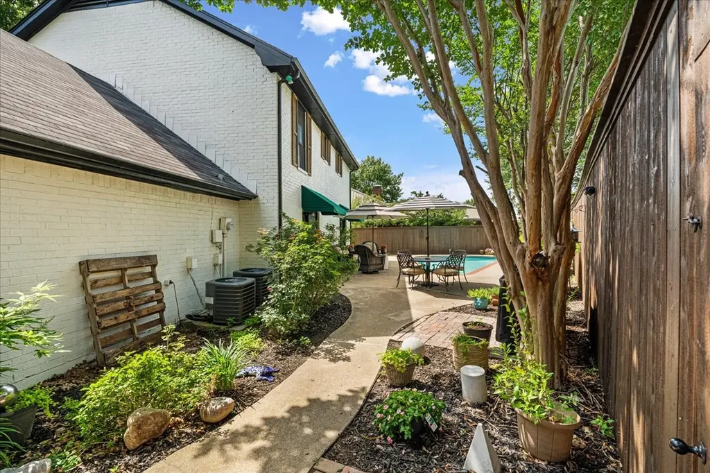 1604 Dogwood Trail Corsicana TX 75110
