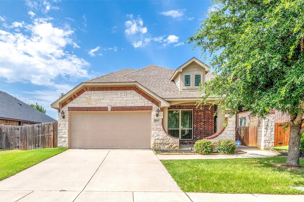 8117 Canyon Drive Aubrey TX 76227