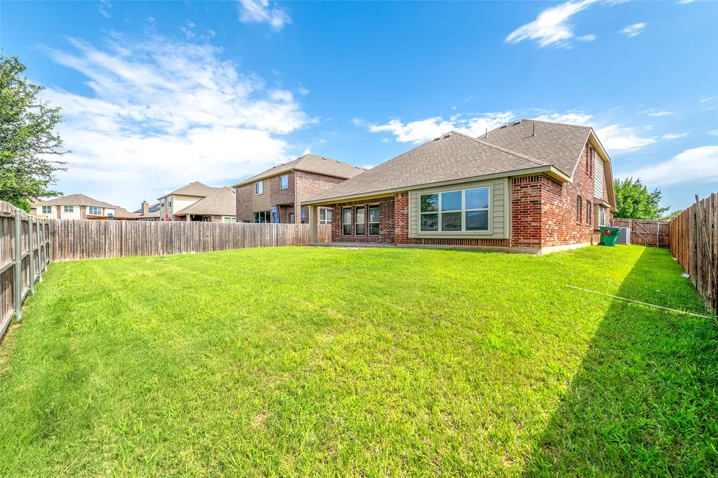 8117 Canyon Drive Aubrey TX 76227