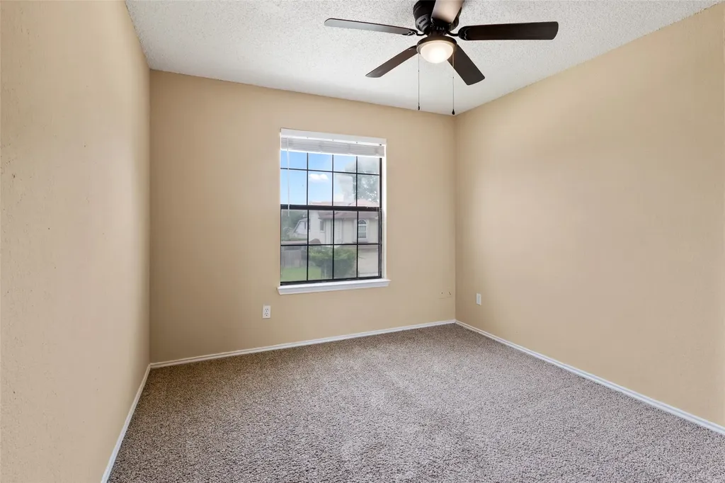 804 Wyndham Place Arlington TX 76017