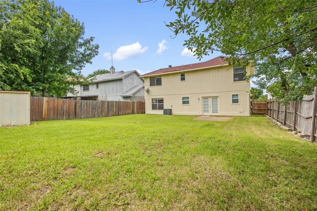804 Wyndham Place Arlington TX 76017