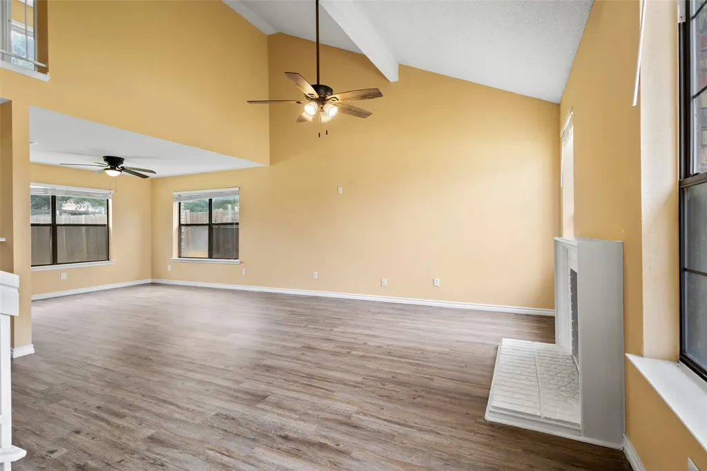 804 Wyndham Place Arlington TX 76017