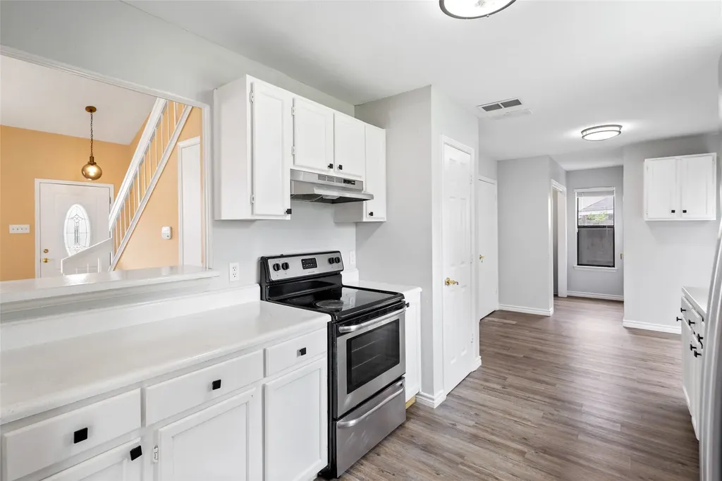 804 Wyndham Place Arlington TX 76017