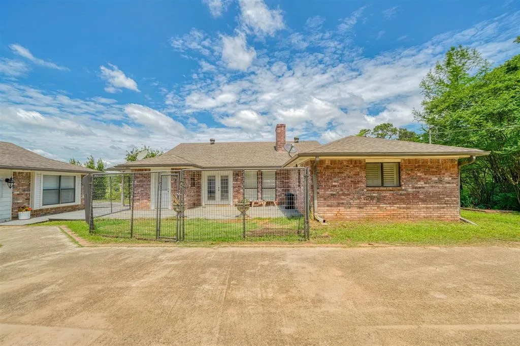 1936 B Silver Maple Road Big Sandy TX 75755