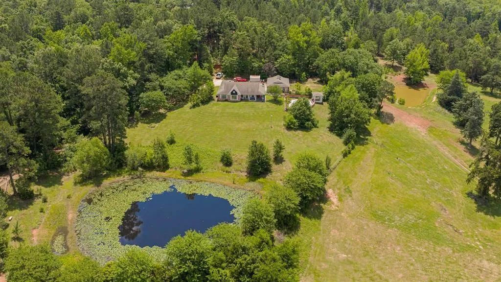1936 B Silver Maple Road Big Sandy TX 75755