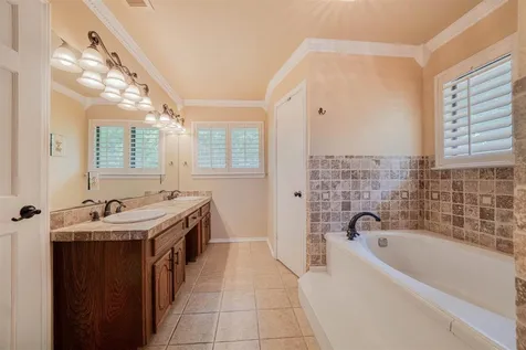 1936 B Silver Maple Road Big Sandy TX 75755