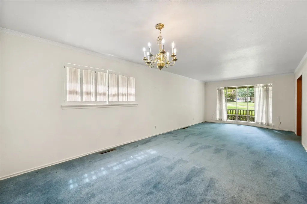 10111 Estate Lane Dallas TX 75238