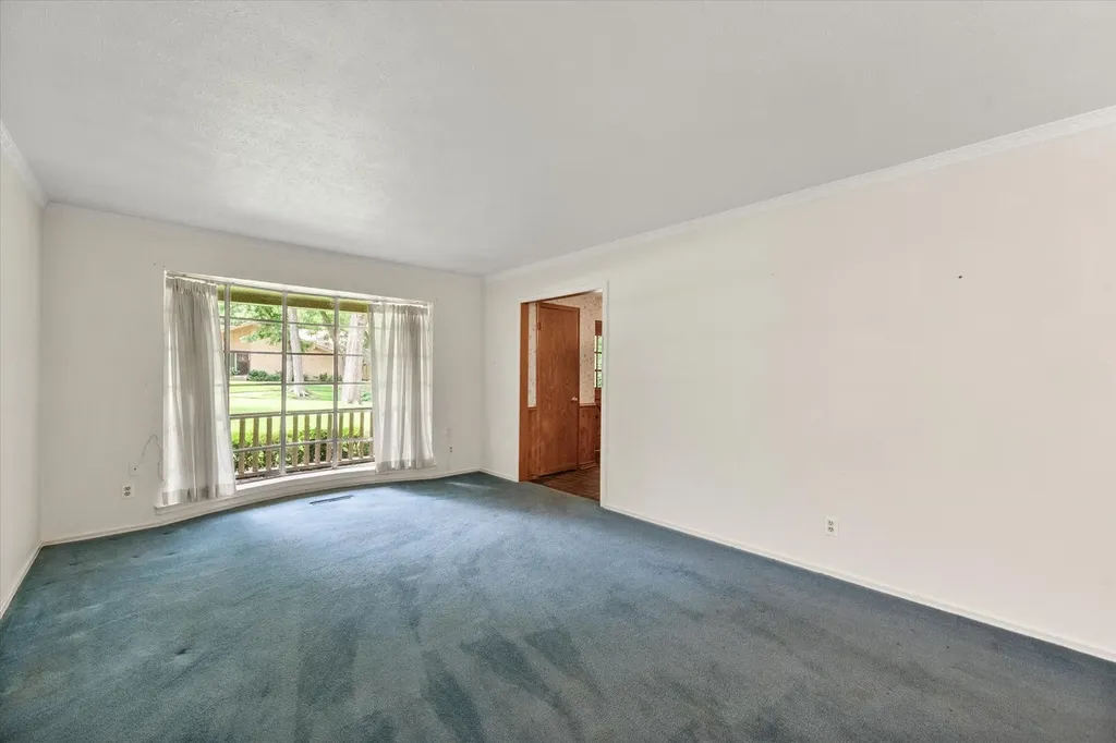10111 Estate Lane Dallas TX 75238