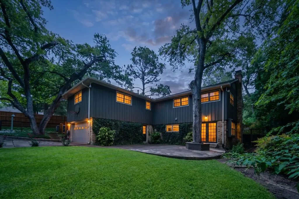10111 Estate Lane Dallas TX 75238