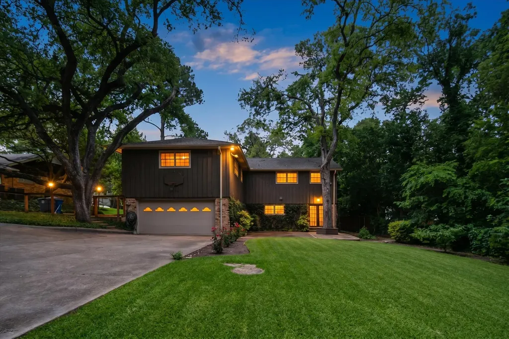 10111 Estate Lane Dallas TX 75238