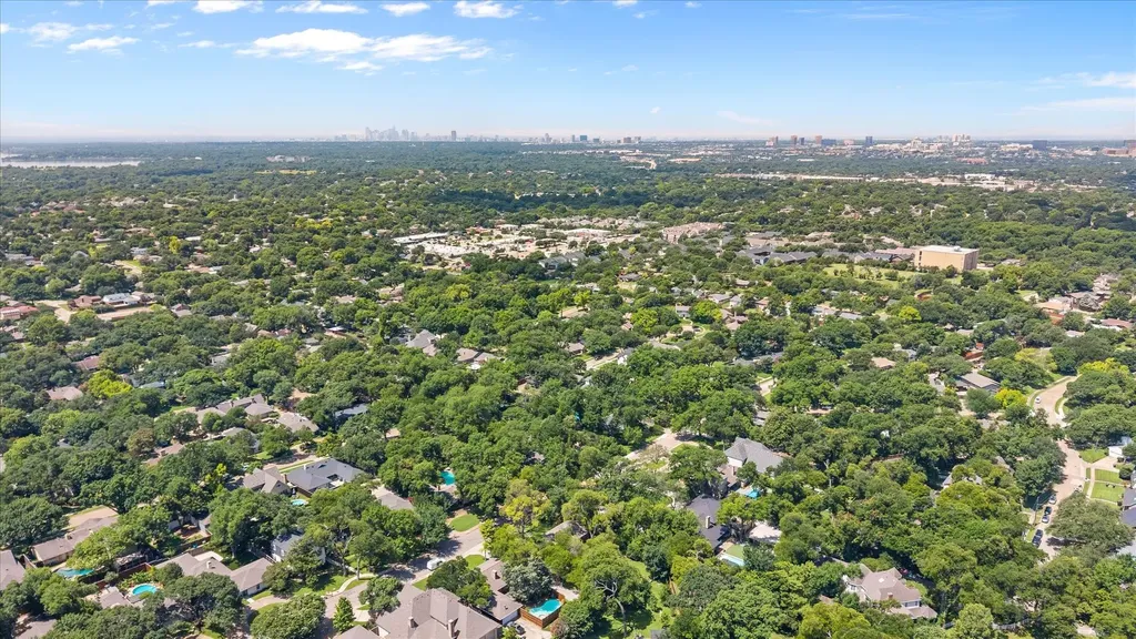 10111 Estate Lane Dallas TX 75238