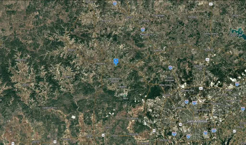 355 Scenic Loop Pipe Creek TX 78063
