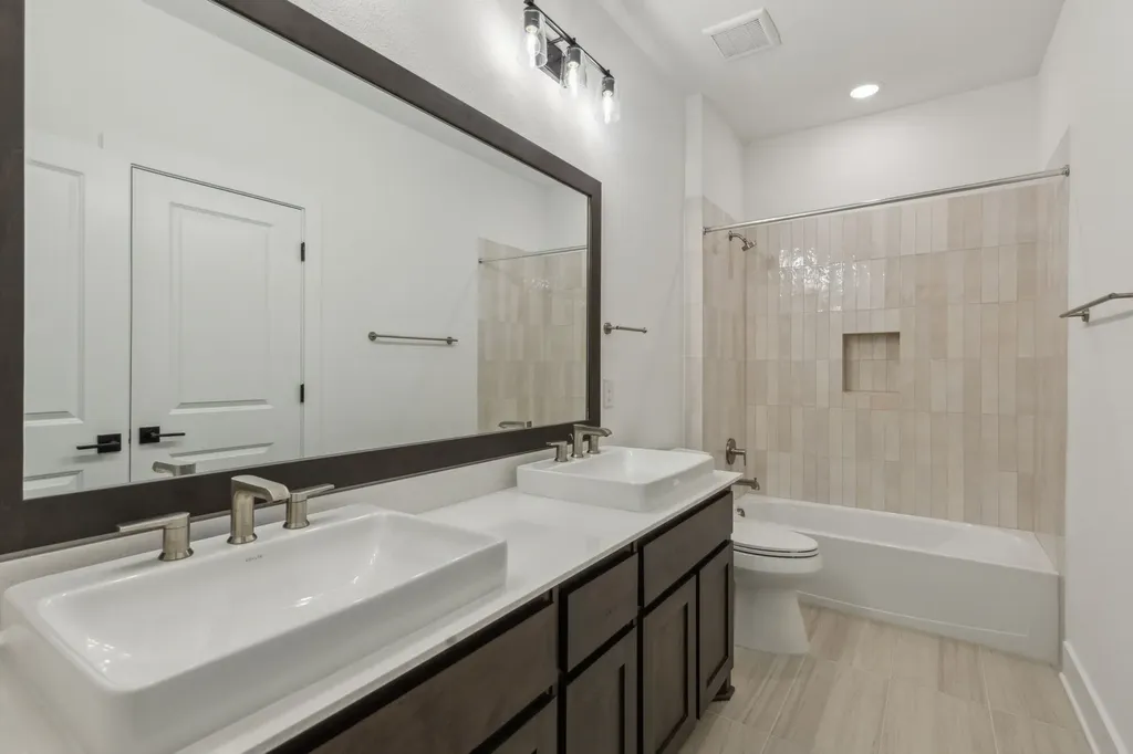 3879 Vase Vine Place Frisco TX 75033
