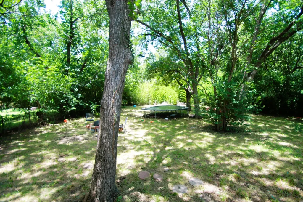 808 Emery Street Denton TX 76201