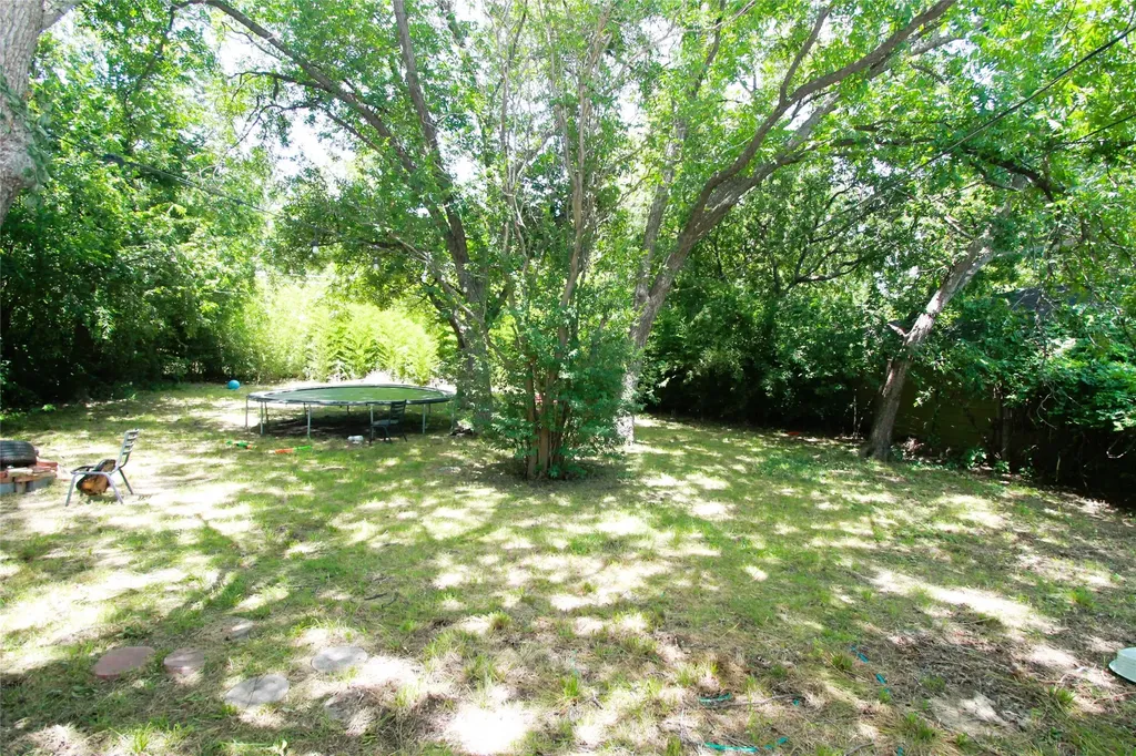 808 Emery Street Denton TX 76201