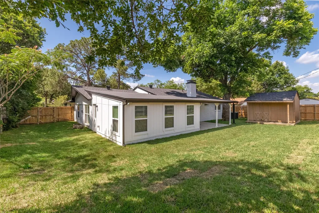 524 Circleview Drive N Hurst TX 76054
