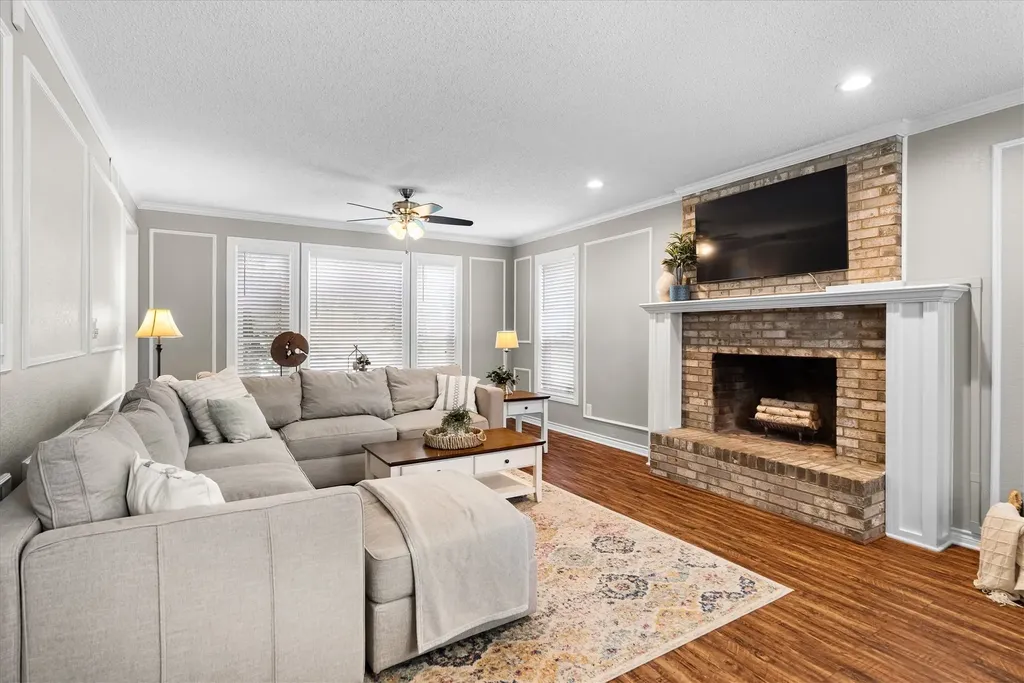410 Simmons Road Double Oak TX 75077