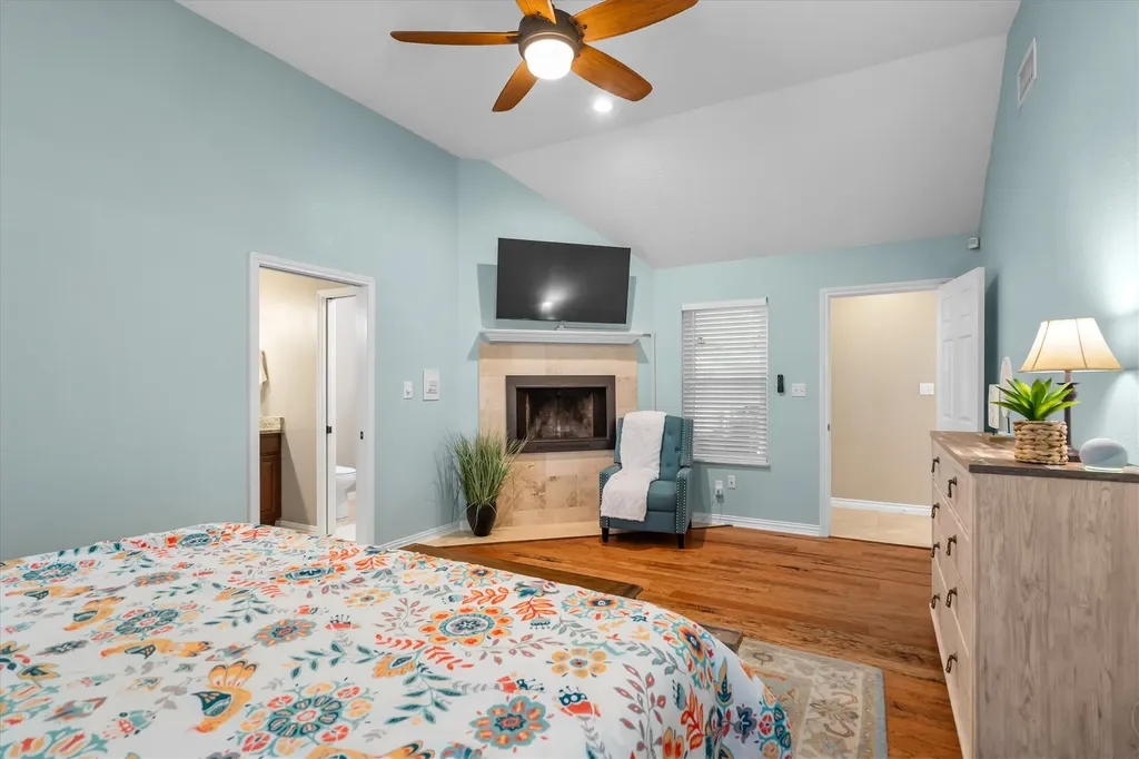 410 Simmons Road Double Oak TX 75077