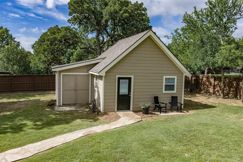 410 Simmons Road Double Oak TX 75077