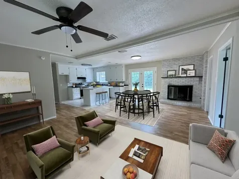 300 Pine Street Ore City TX 75683