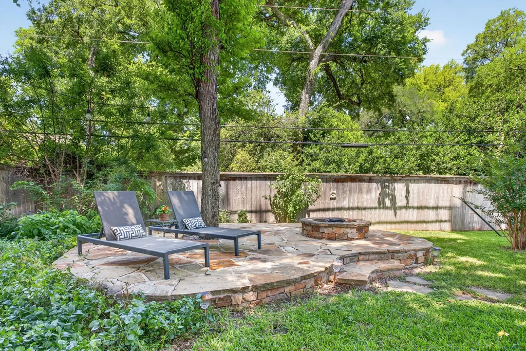 3712 Fox Hollow Street Fort Worth TX 76109