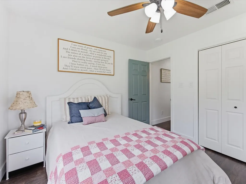 210 County Road 2696 Alvord TX 76225