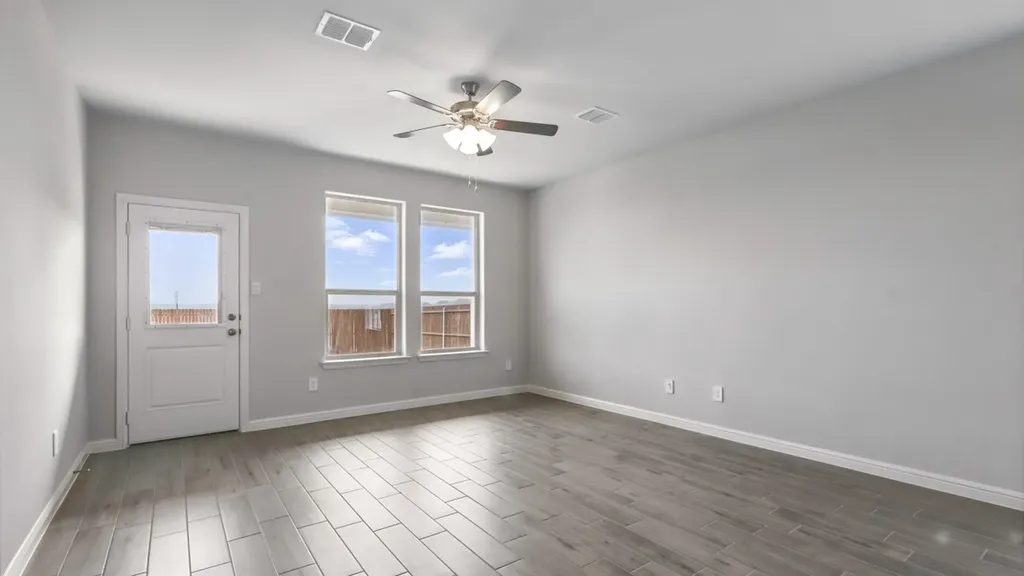 629 Harvey Street Grandview TX 76050