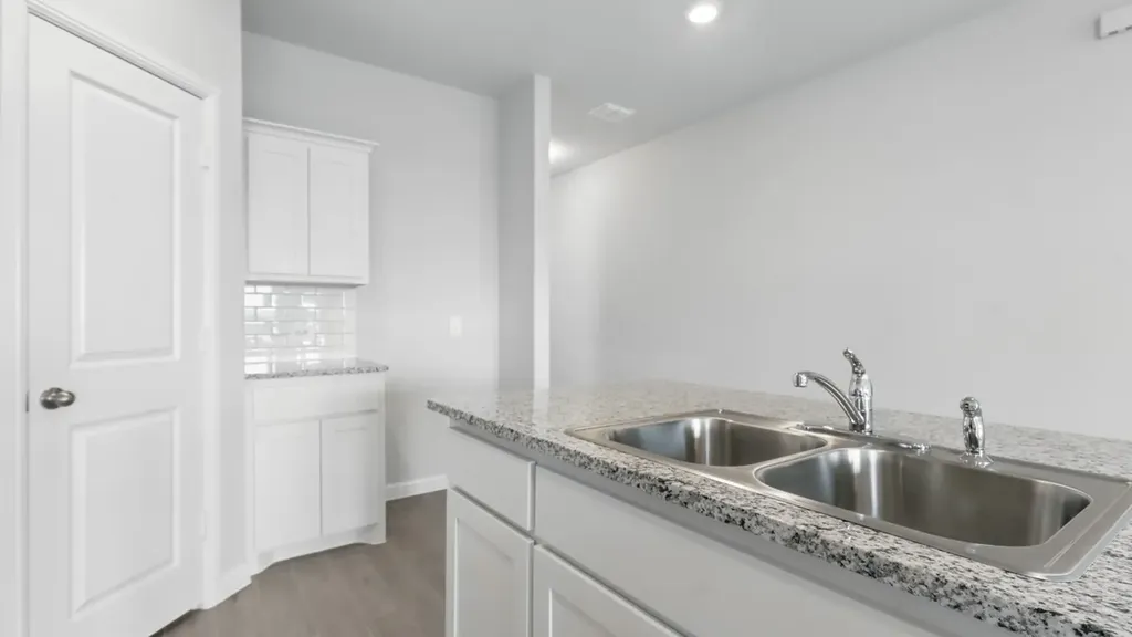629 Harvey Street Grandview TX 76050