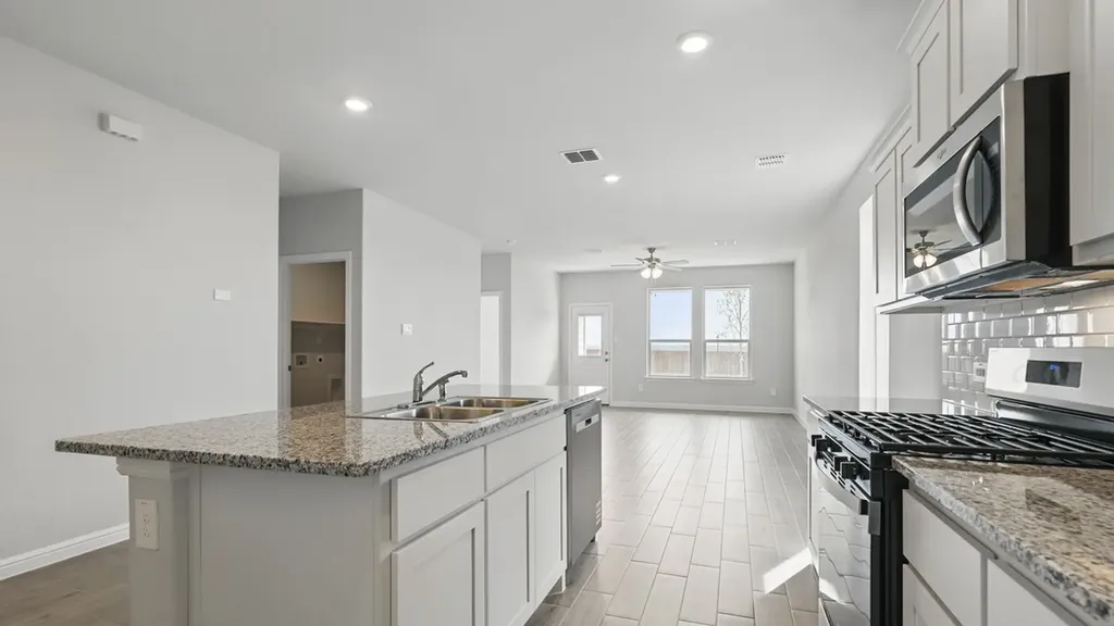 629 Harvey Street Grandview TX 76050