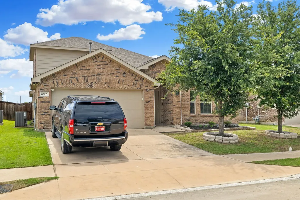 8920 Prairie Dawn Drive Fort Worth TX 76131