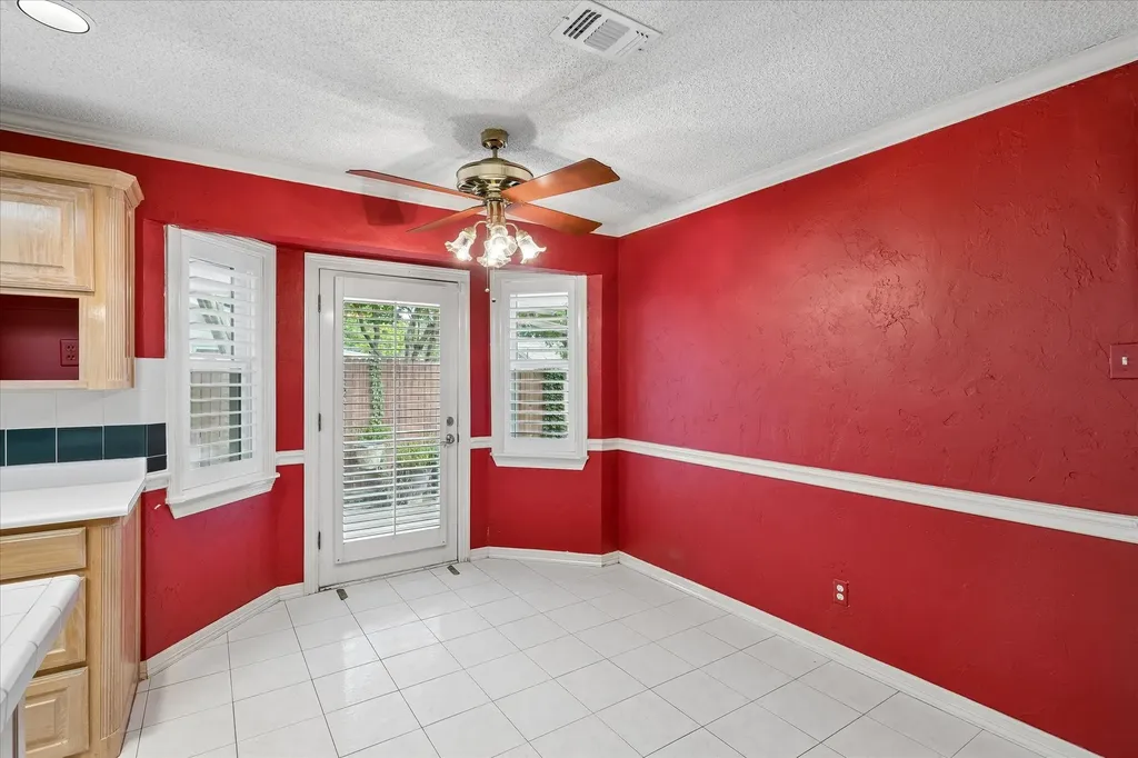 4204 Biscayne Drive Haltom City TX 76117