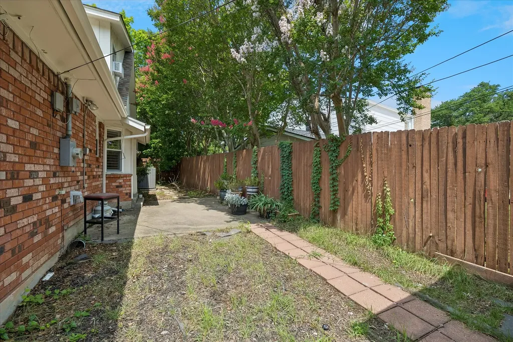 4204 Biscayne Drive Haltom City TX 76117