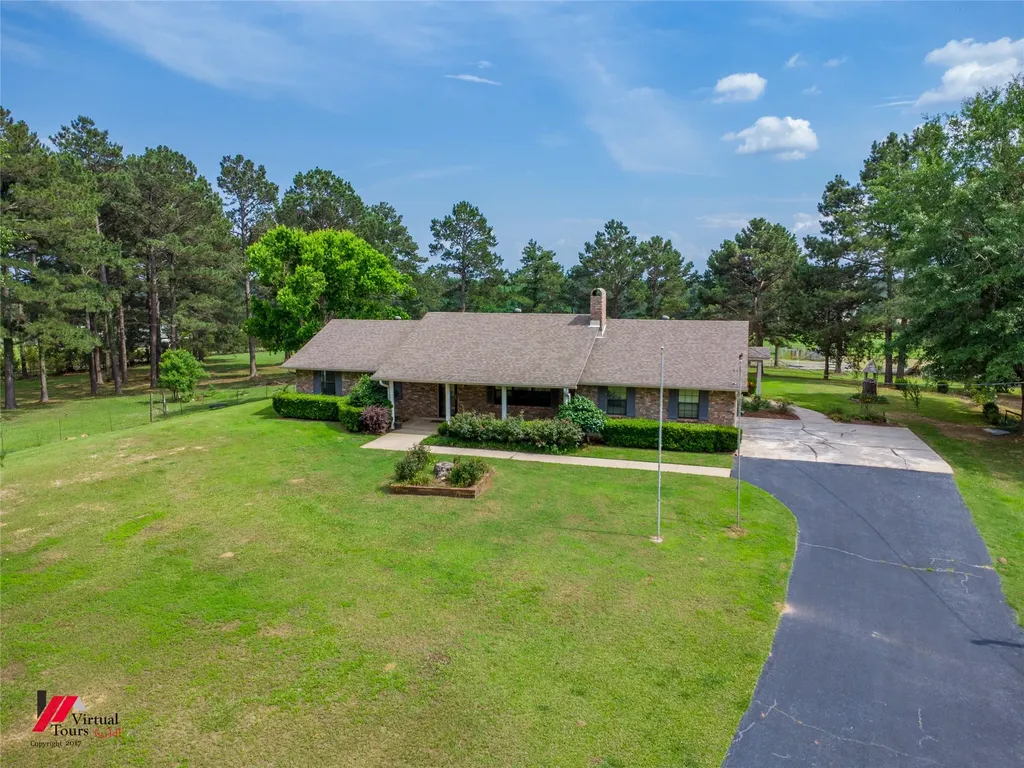 236 Charlie Cannon Road Coushatta LA 71019