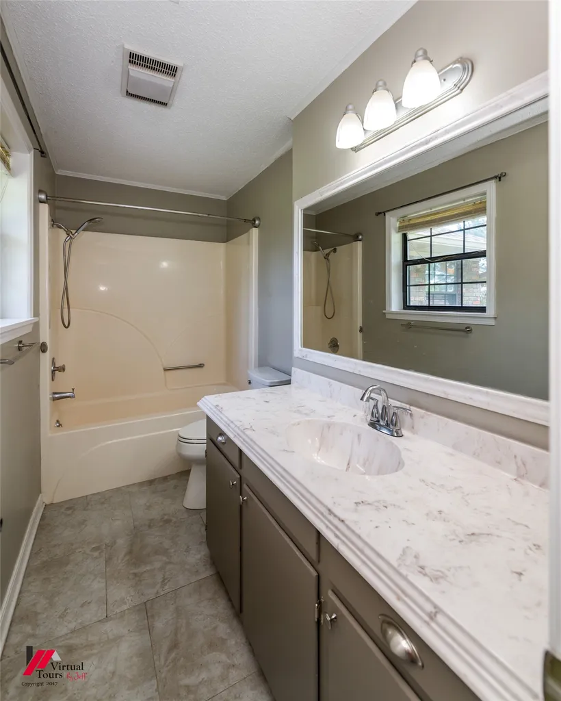 236 Charlie Cannon Road Coushatta LA 71019