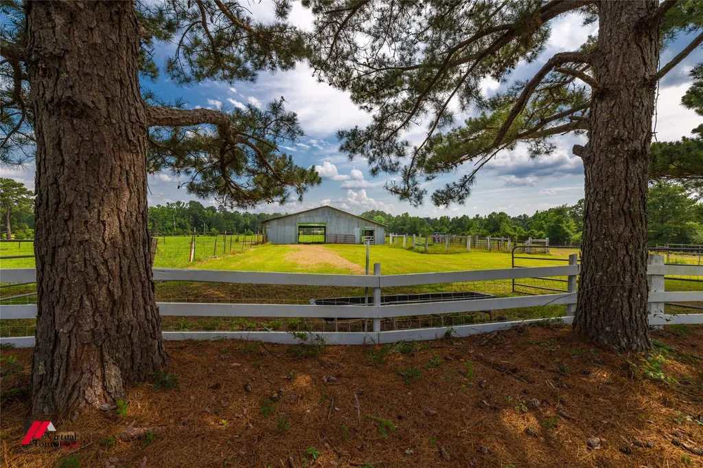 236 Charlie Cannon Road Coushatta LA 71019