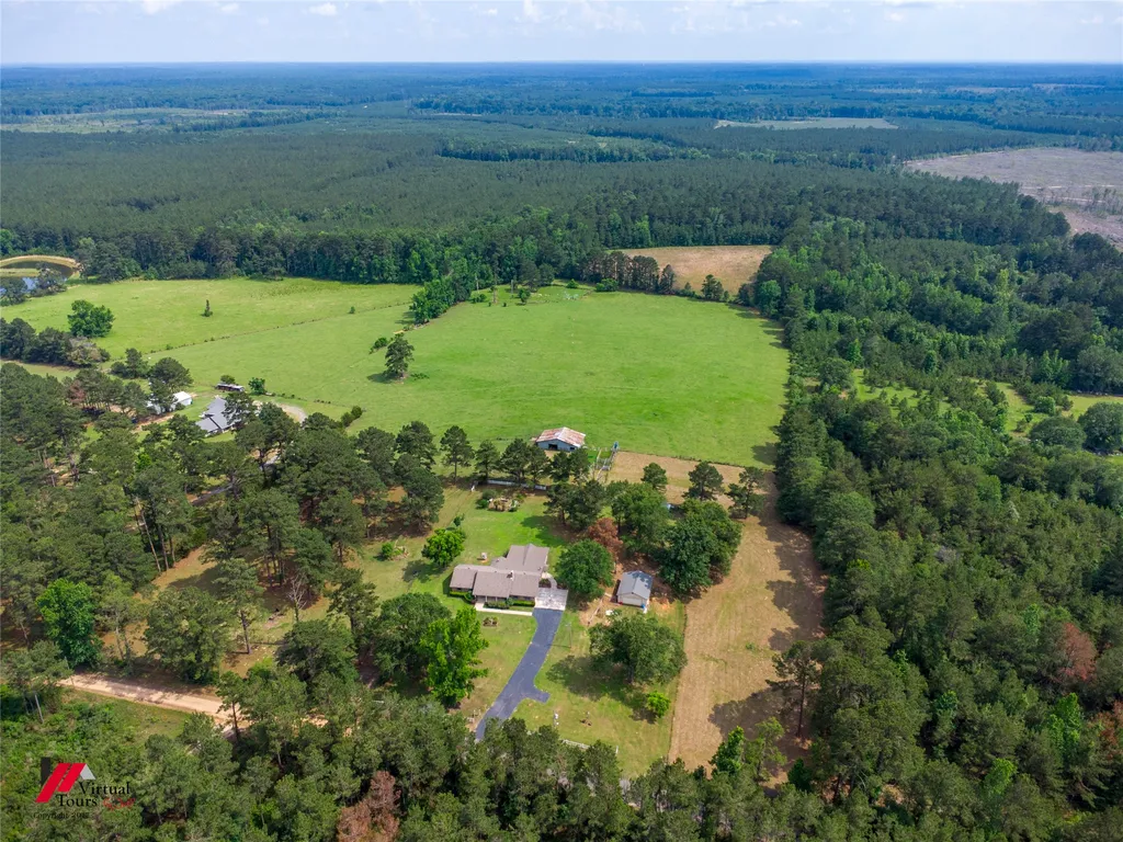 236 Charlie Cannon Road Coushatta LA 71019