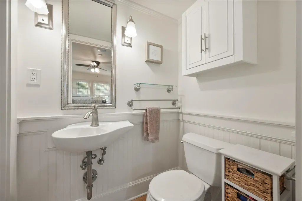 4313 Locke Avenue Fort Worth TX 76107