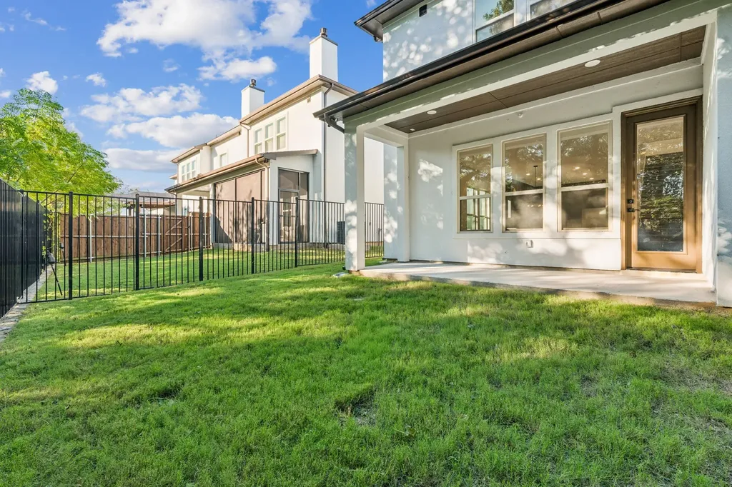 428 Waterscape Drive Hickory Creek TX 75065