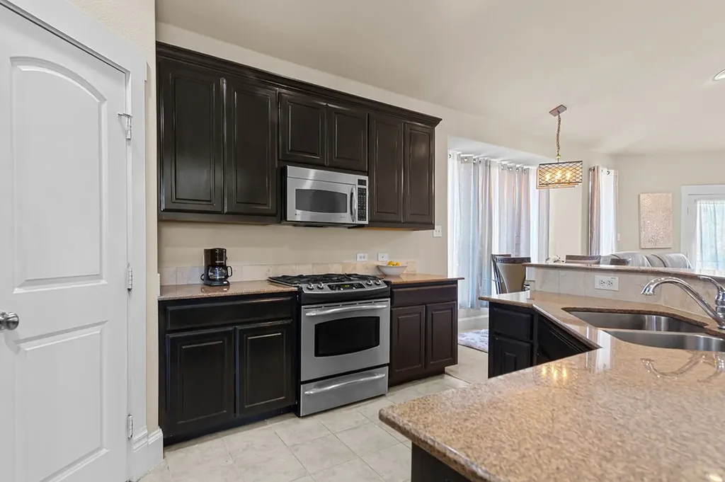 2635 Villa Di Lago Grand Prairie TX 75054
