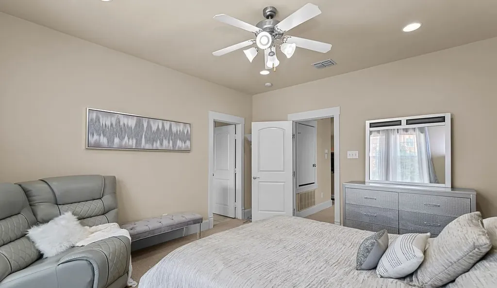 2635 Villa Di Lago Grand Prairie TX 75054