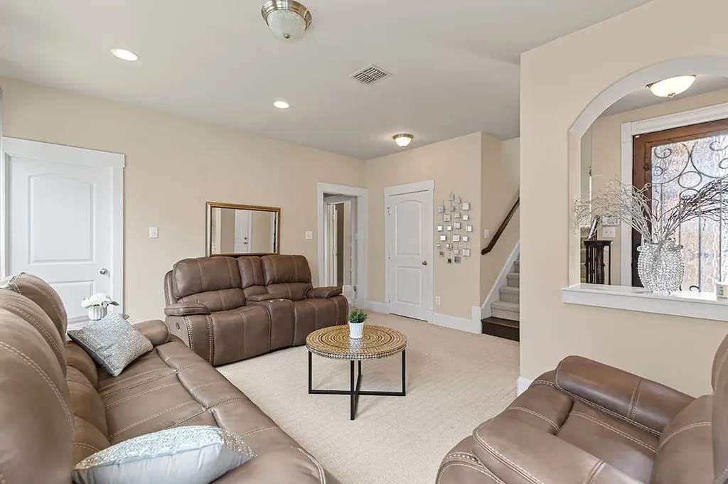 2635 Villa Di Lago Grand Prairie TX 75054