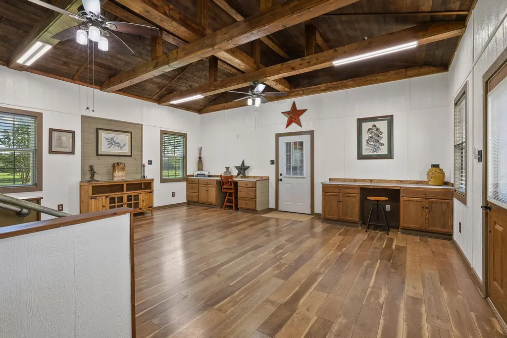 1045 Middle Road Denison TX 75021