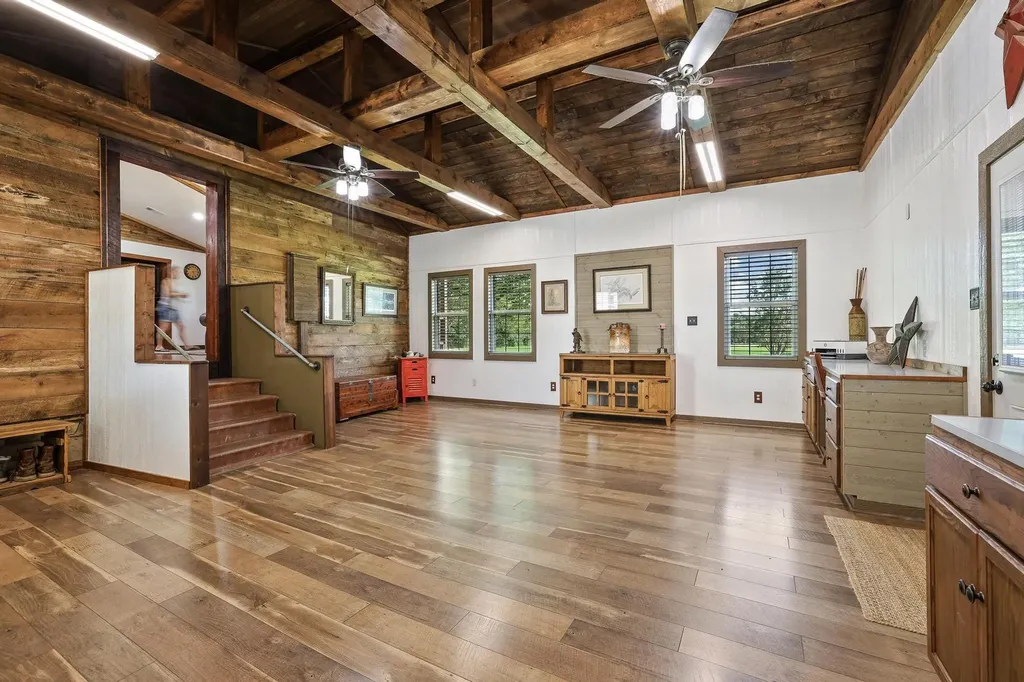 1045 Middle Road Denison TX 75021