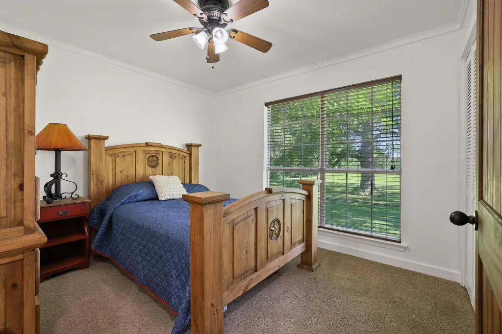 1045 Middle Road Denison TX 75021