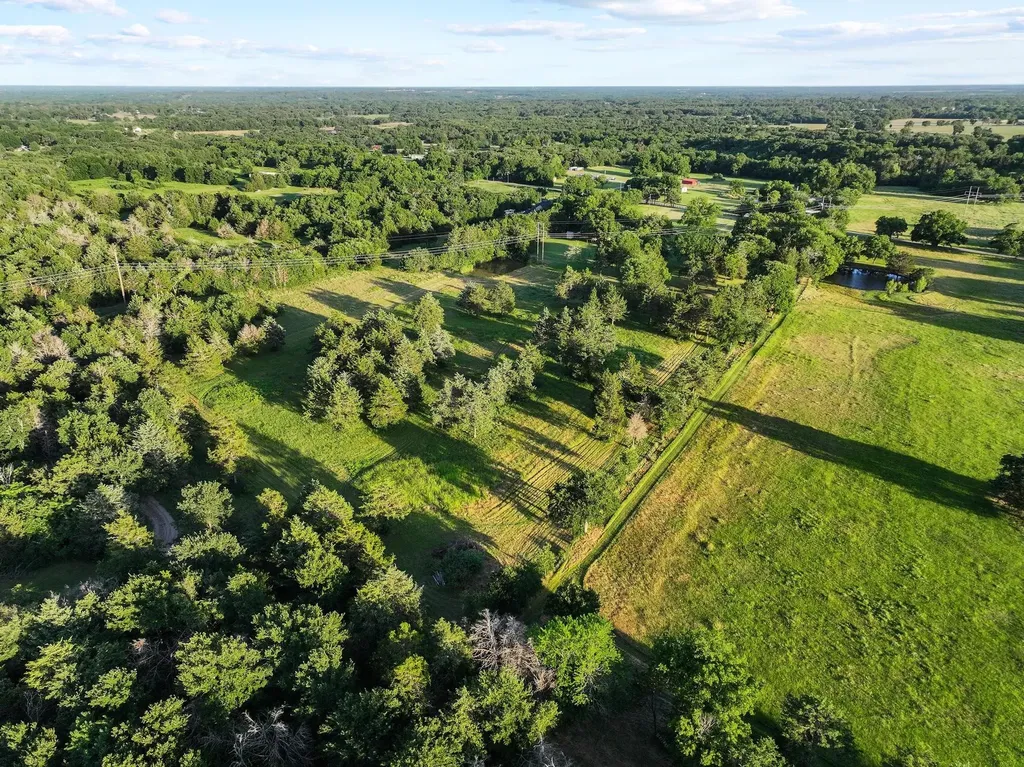 1045 Middle Road Denison TX 75021
