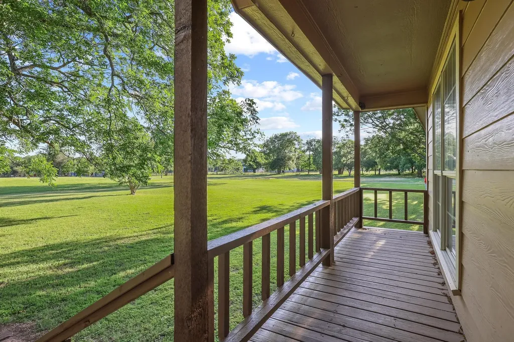 1045 Middle Road Denison TX 75021