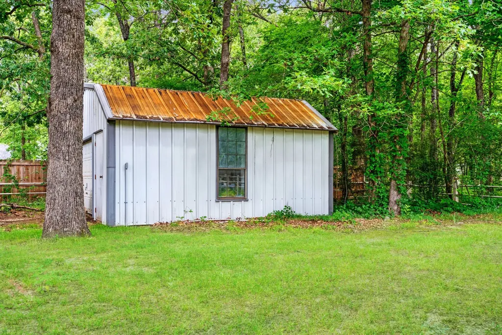 455 Timber Lakes Drive Powderly TX 75473