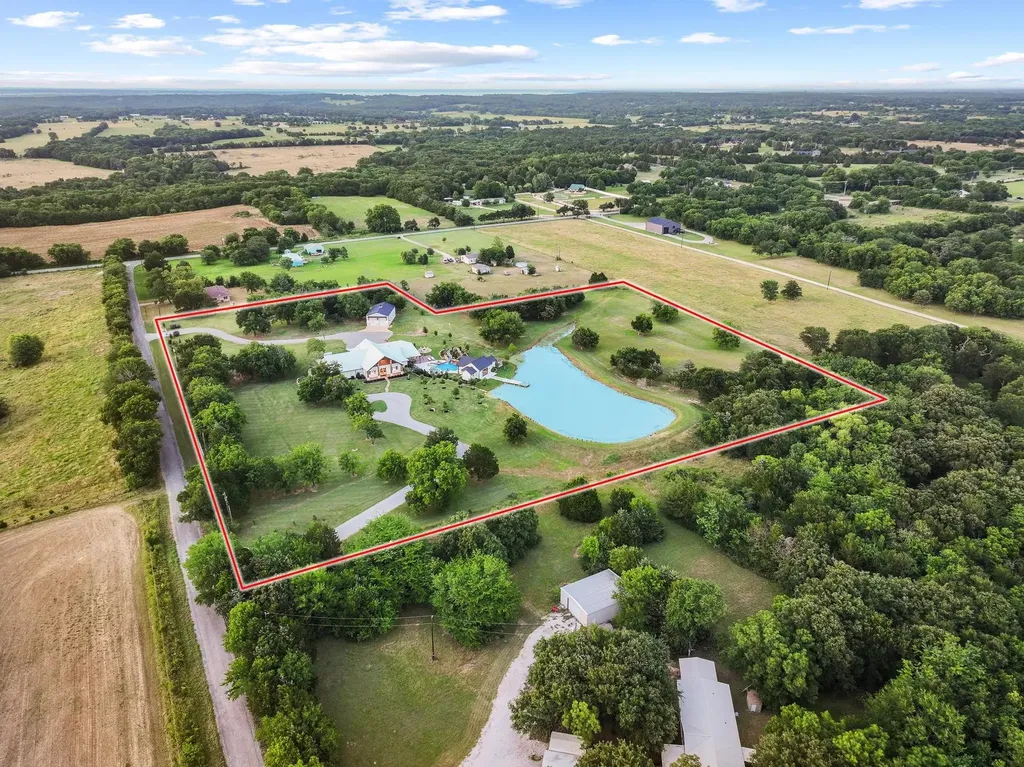 Pottsboro TX, 192 Mcclain Lane