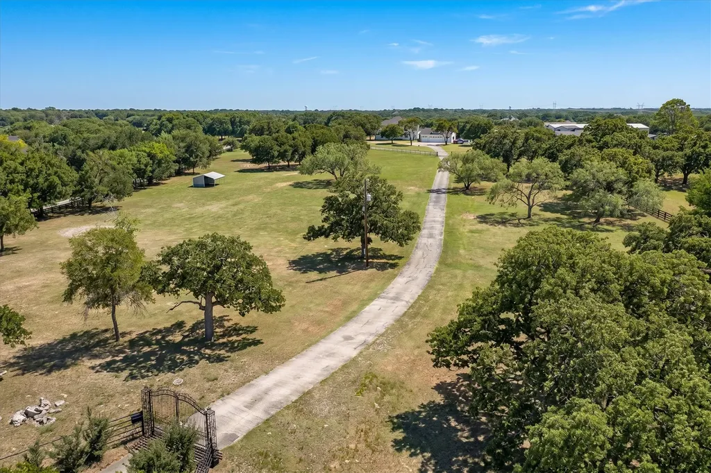 1476 W Jeter Road Bartonville TX 76226