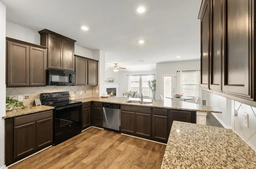 504 Millsap Drive Van Alstyne TX 75495